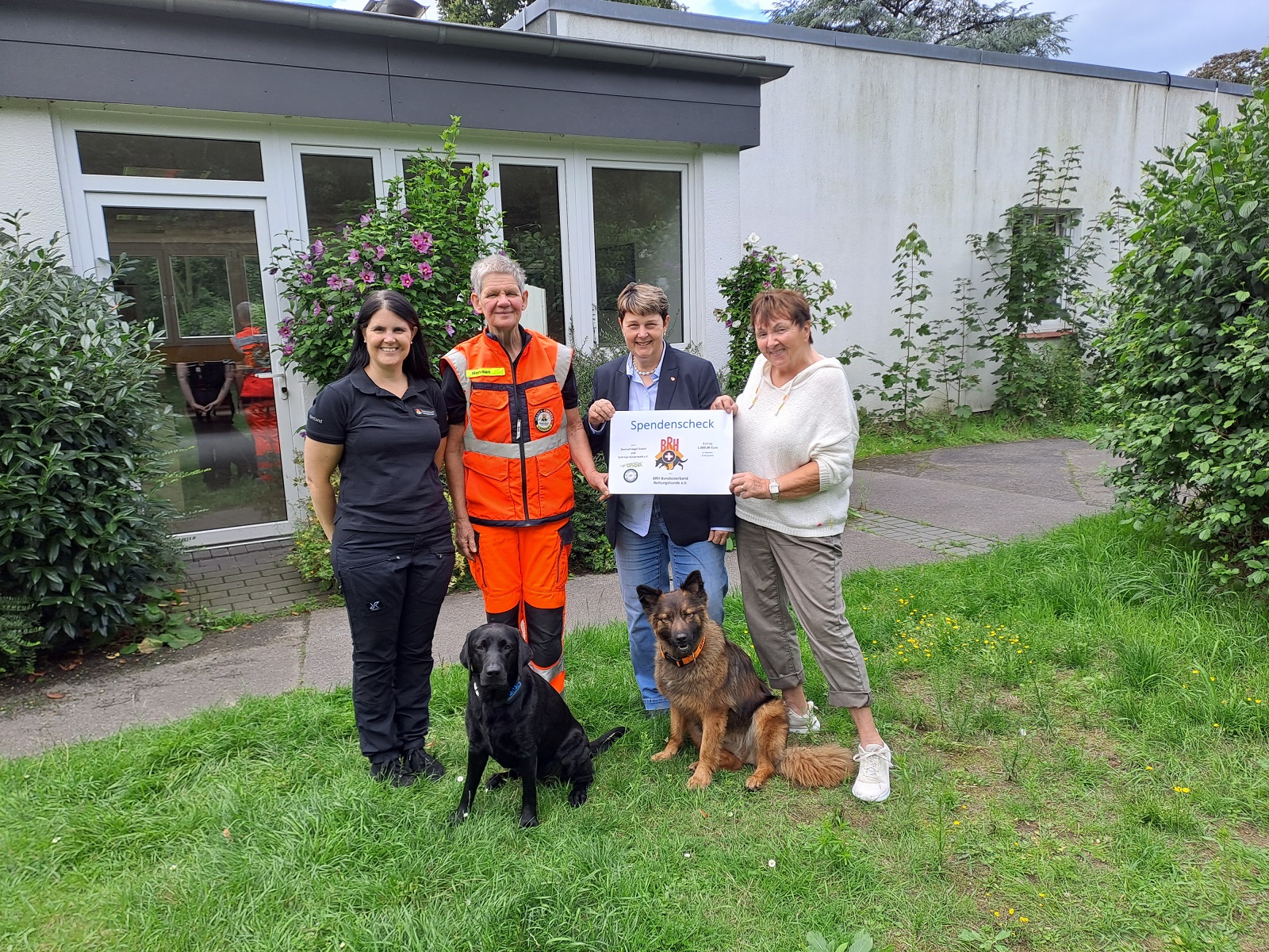 Spende F R Rettungshunde Brh Bundesverband Rettungshunde E V